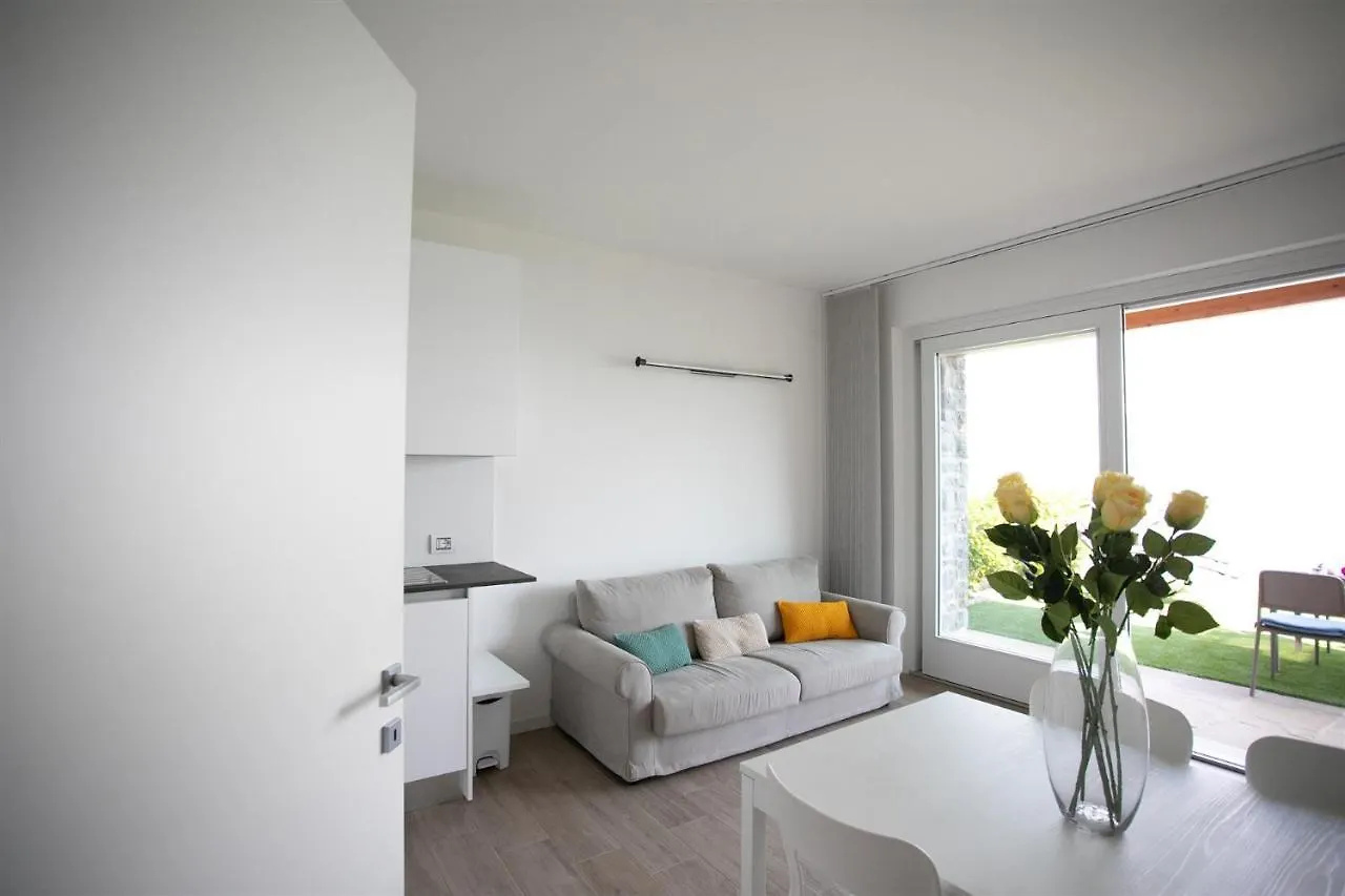 Iseolakerental - Appartamento Celeste Parzanica Apartment